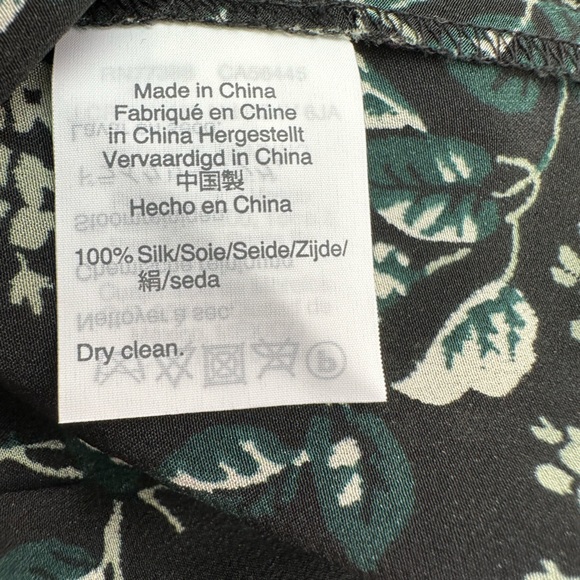 Madewell 100% Silk NWOT Ruffle-Hem Wrap Top in Antique Floral Large - Picture 12 of 16